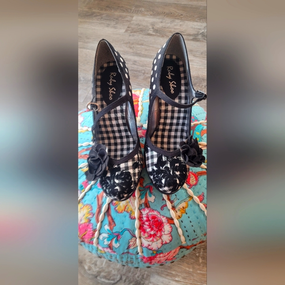 Cute shoes